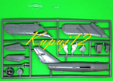 Model do sklejania MIG-17 Fresco. Polskie malowanie Zestaw: farby, lakier