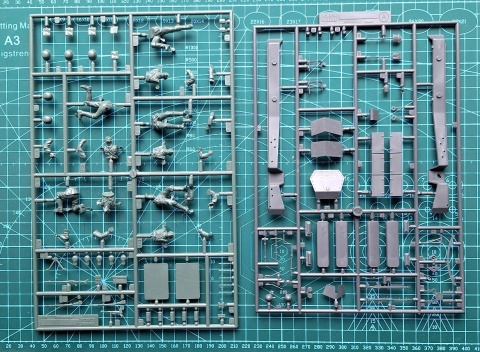 NIEMIECKI transporter opancerzony Hanomag Sdk.Fz.251 + 3 pędzle, klej, farby, podkład, lakier, skala 1:35