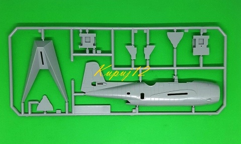 MODEL amerykańskiego samolotu torpedowo-bombowego Grumman TBF-1 Avenger + mata samogojąca A3, farby, klej, pędzle, podkład .... MODEL amerykańskiego samolotu torpedowo-bombowego Grumman TBF-1 Avenger + mata samogojąca A3, farby, klej, pędzle, podkład ....
