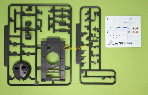 MODEL T-55A radziecki czołg Zestaw: farby, lakier, klej pędzle, taśma, wash MODEL T-55A radziecki czołg Zestaw: farby, lakier, klej pędzle, taśma, wash