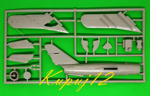MODEL samolotu do sklejania MIG-17 PF + farba podkładowa, farby, lakier, wash, 3 pędzelki, klej MODEL samolotu do sklejania MIG-17 PF + farba podkładowa, farby, lakier, wash, 3 pędzelki, klej