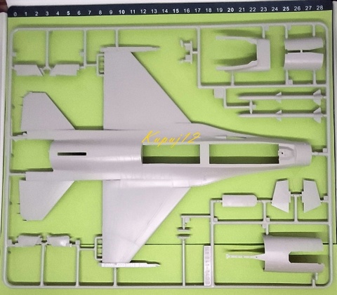 MODEL samolot do sklejania F-16C Fighting Falcon polski + zestaw, mata, farby,lakier