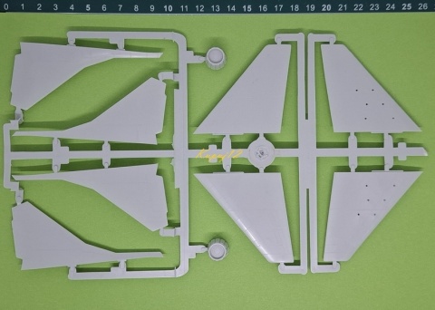 MODEL plastikowy samolot zestaw modelarski MiG-29M 23rd MisterCraft skala 1:72 MODEL plastikowy samolot zestaw modelarski MiG-29M 23rd MisterCraft skala 1:72