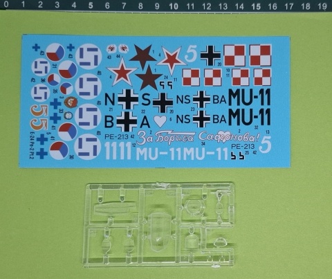 MODEL samolot do sklejania Pe-2 Finnish A.F Peshka MisterCraft skala 1:72