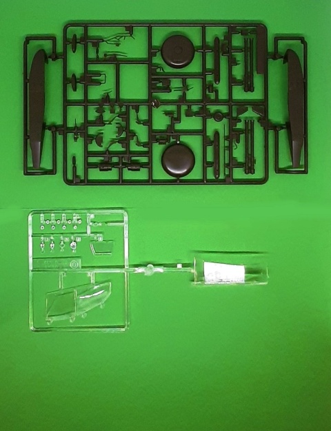 PLASTIKOWY model helikoptera do sklejania Apache AH-64A Academy Skala 1:48
